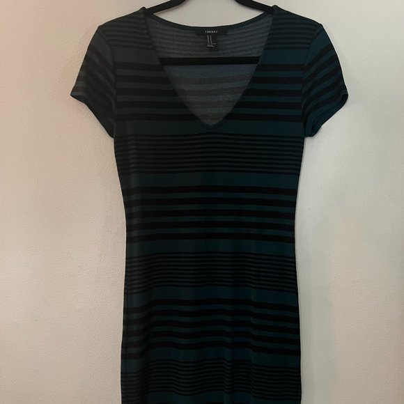Green Striped T-shirt Mini Dress (M) - Picture 4 of 6